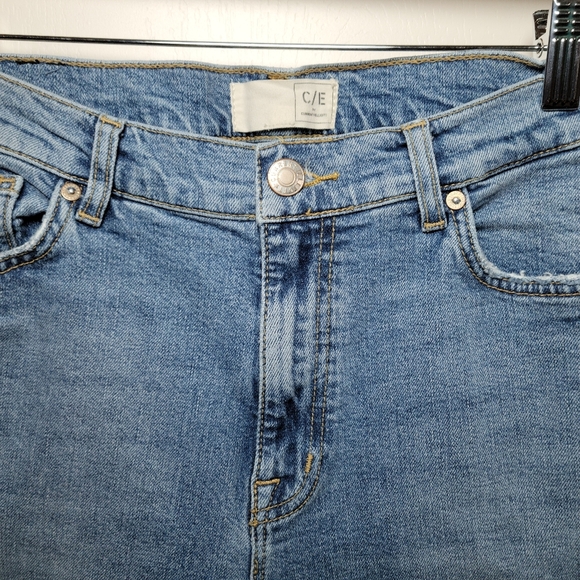 Current/Elliott Original Boyfriend Jeans | Distressed Denim | Relaxed | Size 28 - Picture 4 of 9